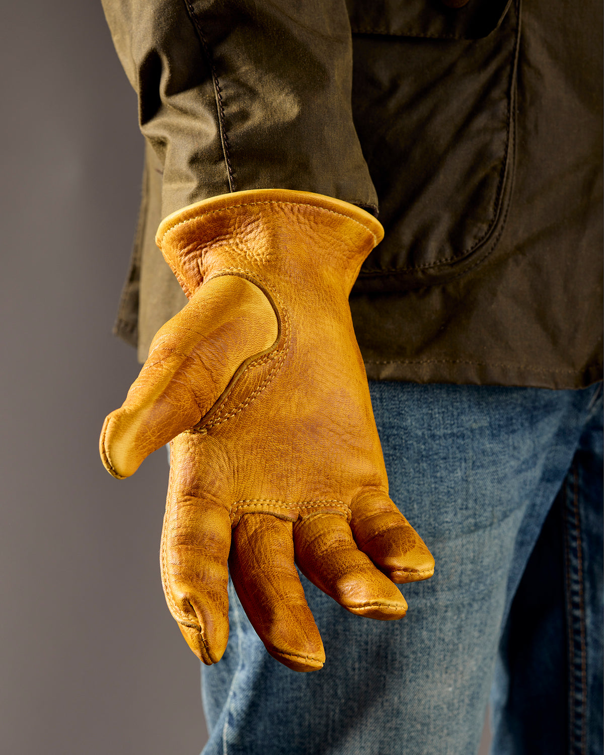 Heavy-duty camping gloves made from premium elk skin palm