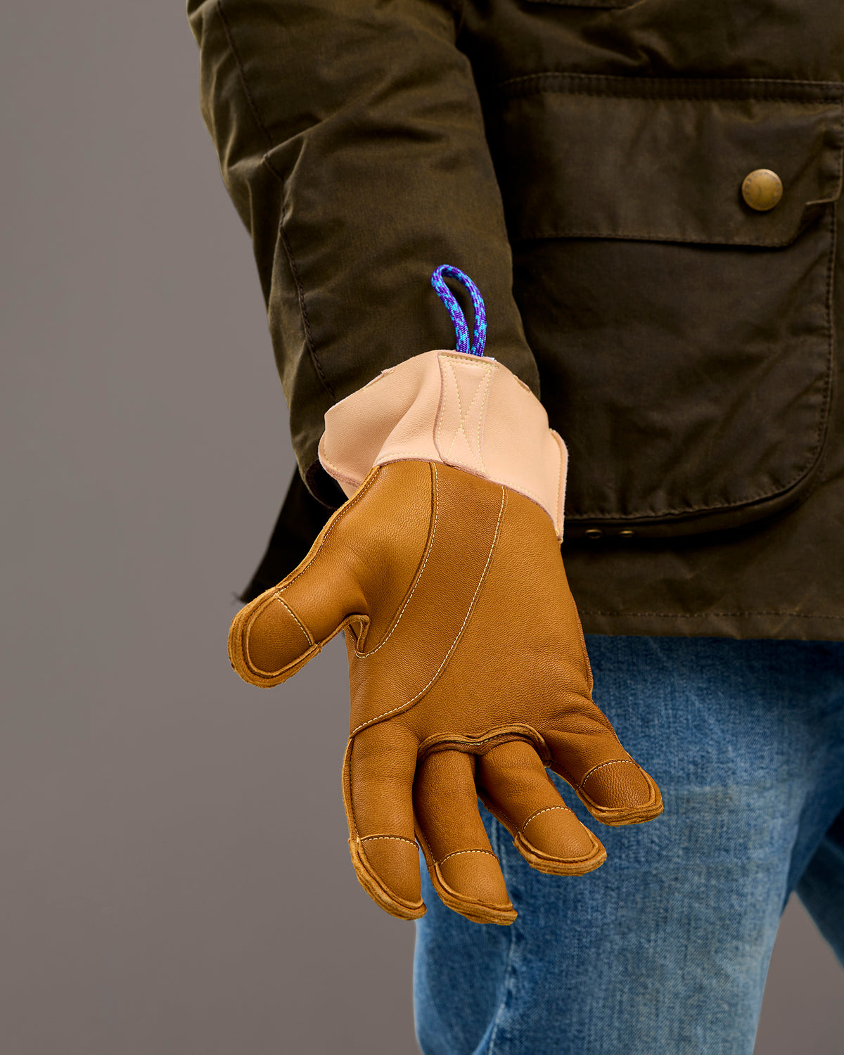 Vuogas unlined goat leather gloves designed for outdoor use palm on model