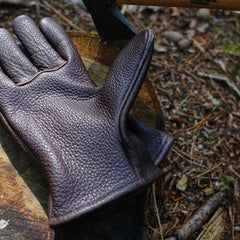 Göra Bison leather gloves with long cuff and brass eyelets