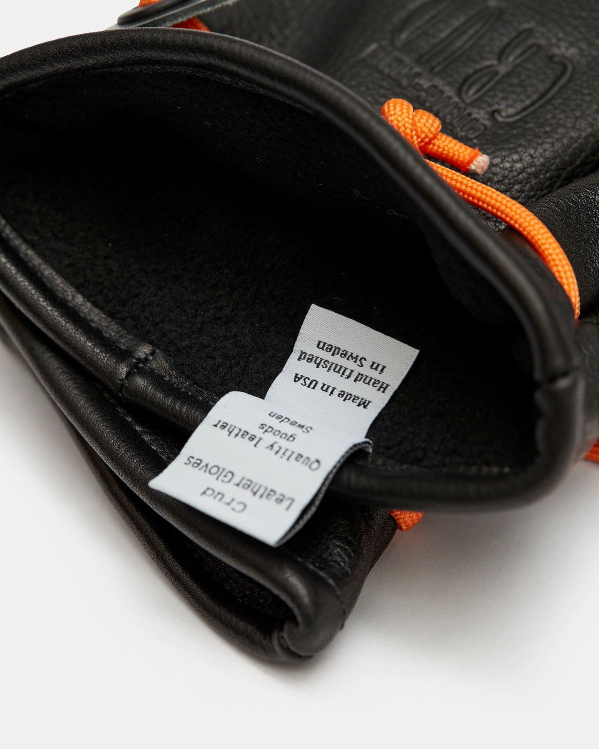 Interior view of Mitsuhiko mittens showing 100g Thinsulate lining